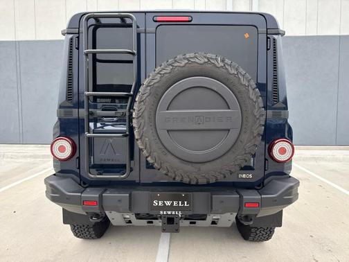 2025 INEOS Grenadier FIELDMASTER EDITION