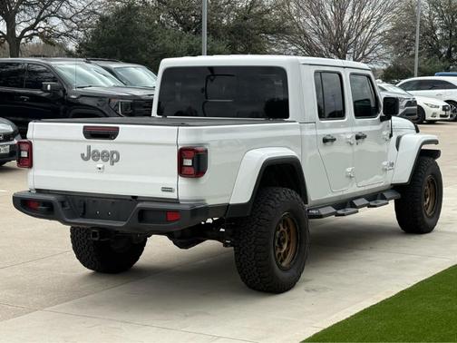 2022 Jeep Gladiator Overland