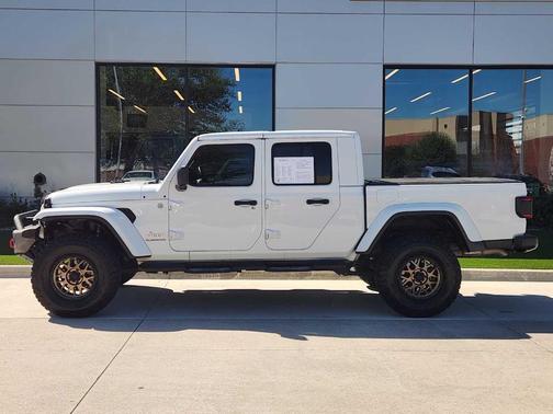 2022 Jeep Gladiator Overland