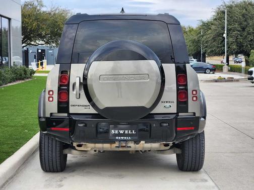 2023 Land Rover Defender 110 X-Dynamic SE