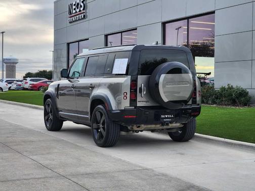 2023 Land Rover Defender 110 X-Dynamic SE