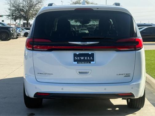 2022 Chrysler Pacifica Limited