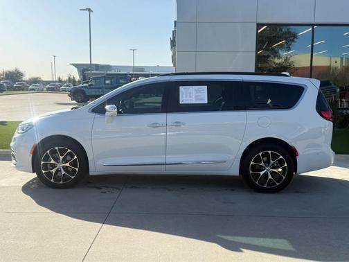 2022 Chrysler Pacifica Limited