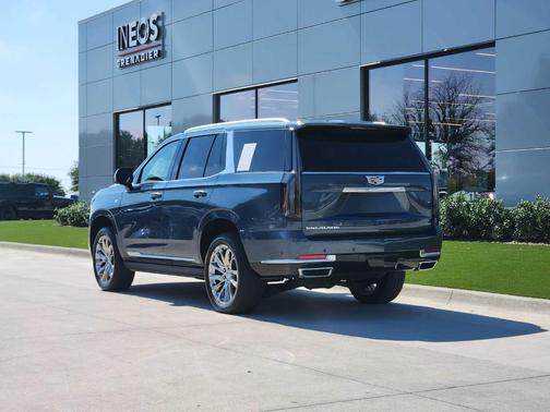 2025 Cadillac Escalade Premium Luxury