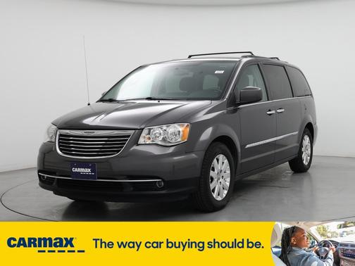2016 Chrysler Town & Country Touring L