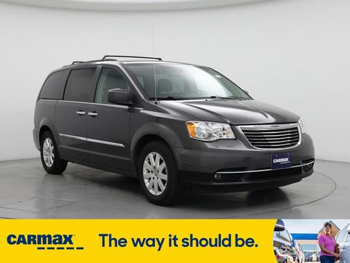 2016 Chrysler Town & Country Touring L