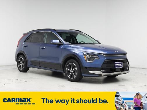 2023 Kia Niro SX
