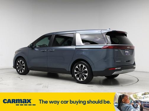 2024 Kia Carnival EX