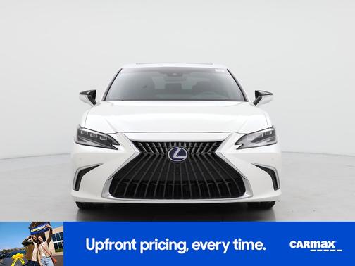2022 Lexus ES 300h Luxury