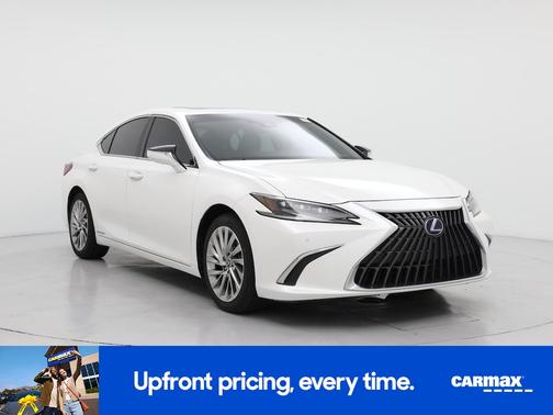 2022 Lexus ES 300h Luxury
