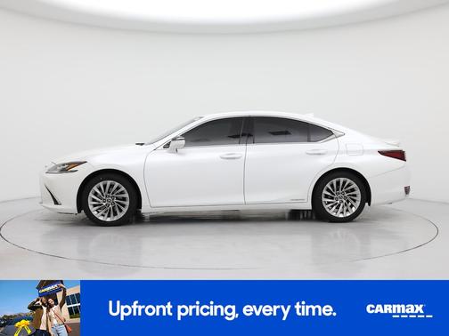 2022 Lexus ES 300h Luxury