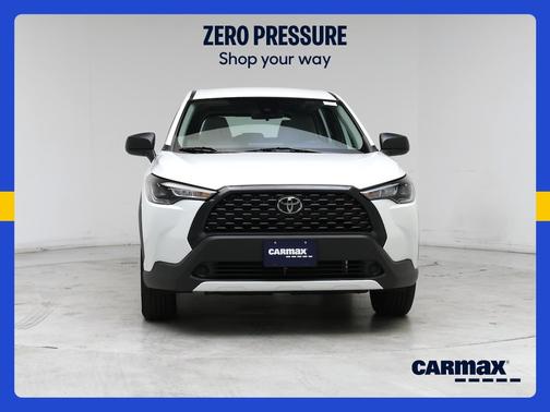 White 2022 Toyota Corolla Cross L