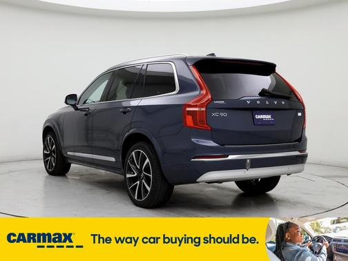 2022 Volvo XC90 Recharge Plug-In Hybrid T8 Inscription Expression