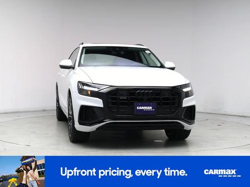 White 2023 Audi Q8 Premium Plus