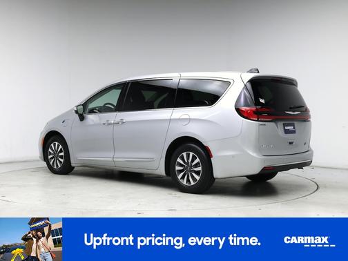 Silver 2023 Chrysler Pacifica Hybrid Limited
