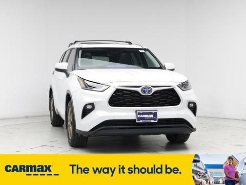 2023 Toyota Highlander Hybrid XLE