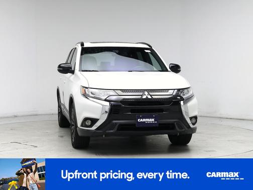 2020 Mitsubishi Outlander LE