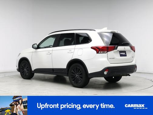 2020 Mitsubishi Outlander LE