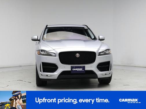 2017 Jaguar F-PACE R-Sport