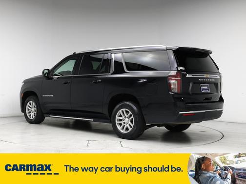 2023 Chevrolet Suburban LT