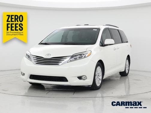 White 2015 Toyota Sienna Limited