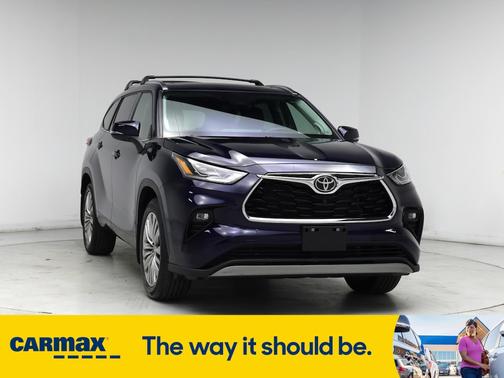 2022 Toyota Highlander Platinum