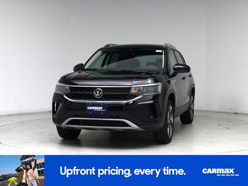 Black 2023 Volkswagen Taos SE