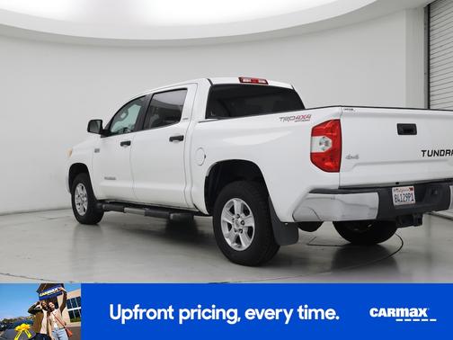 White 2016 Toyota Tundra SR5