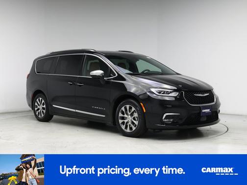2023 Chrysler Pacifica Hybrid Pinnacle