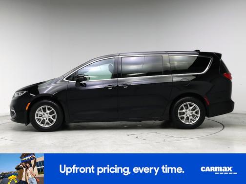 Black 2025 Chrysler Pacifica Select