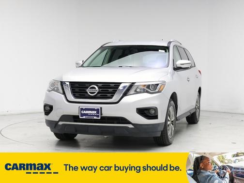 2018 Nissan Pathfinder SV