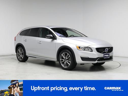 2017 Volvo V60 Cross Country T5