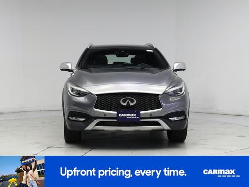 2017 INFINITI QX30 Premium