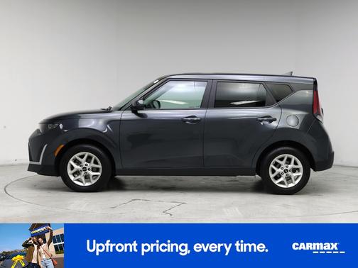 Gray 2025 Kia Soul LX