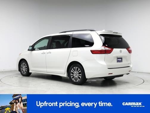 2019 Toyota Sienna XLE