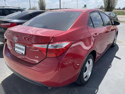 Photo 4 of 5 of 2016 Toyota Corolla LE Plus
