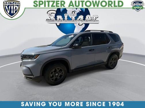 Sonic Gray Pearl 2025 Honda Pilot TrailSport