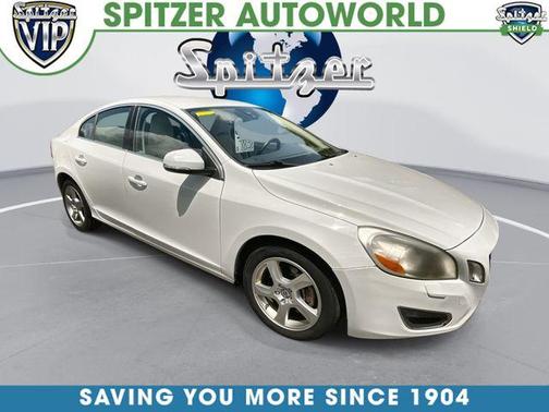 Ice White 2013 Volvo S60 T5