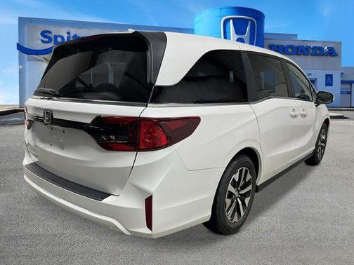 Platinum White Pearl 2026 Honda Odyssey EX-L