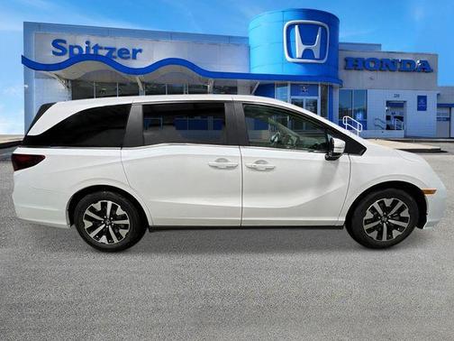 Platinum White Pearl 2026 Honda Odyssey EX-L