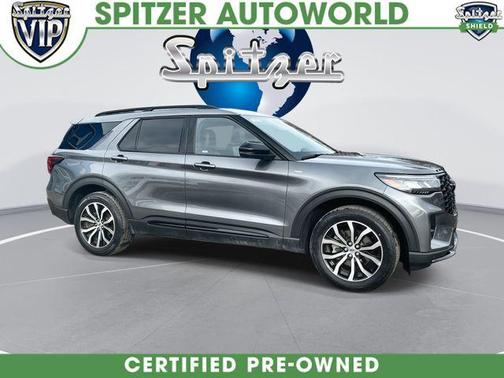 2025 Ford Explorer ST-Line
