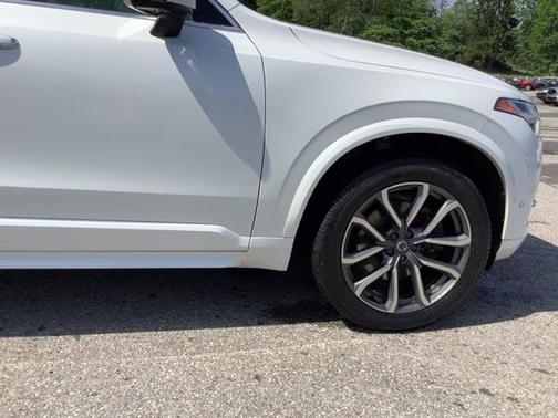 2018 Volvo XC90 T5 Momentum