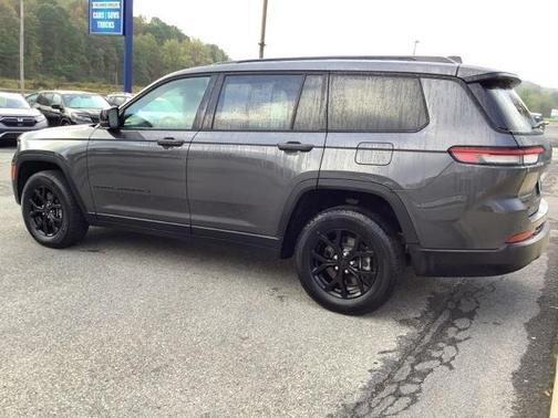 2024 Jeep Grand Cherokee L Laredo