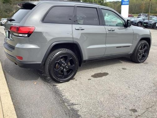 2021 Jeep Grand Cherokee Laredo