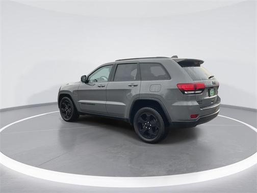 2021 Jeep Grand Cherokee Laredo