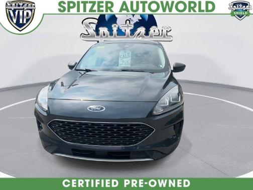Blue Metallic 2022 Ford Escape SE