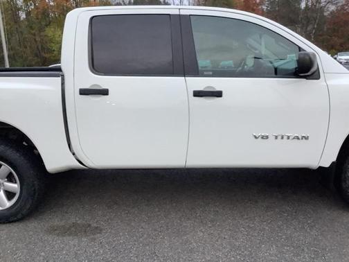 2015 Nissan Titan S