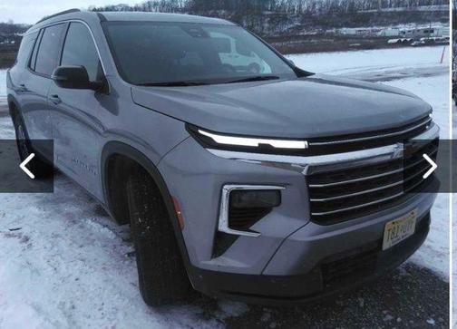 2025 Chevrolet Traverse LT