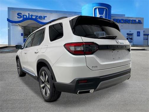2025 Honda Pilot Touring