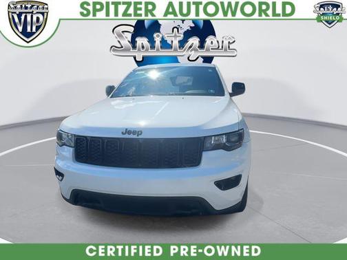 Bright White Clearcoat 2018 Jeep Grand Cherokee Laredo